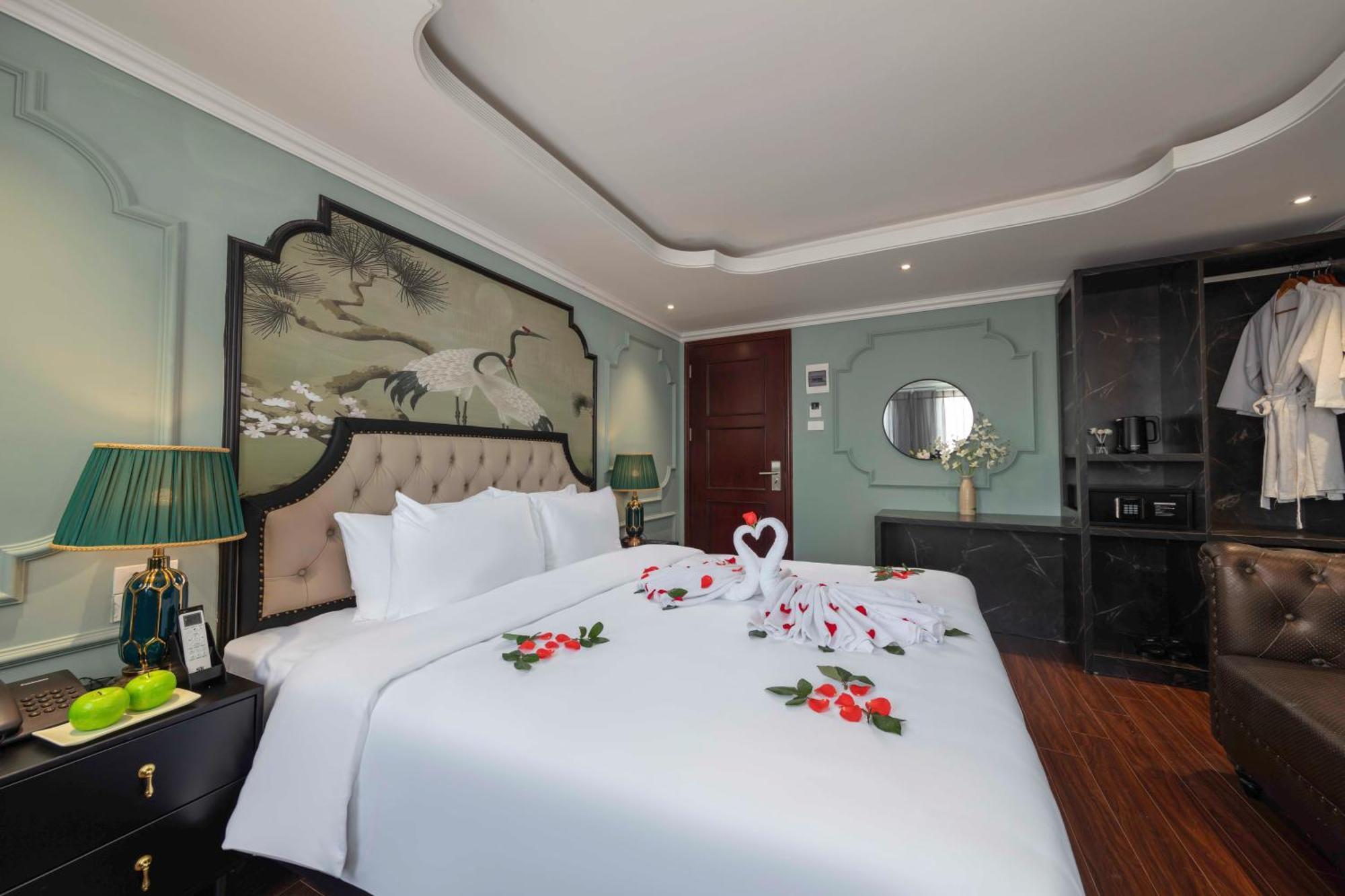 Madelise Amica Hotel And Travel Hanoi Exterior foto